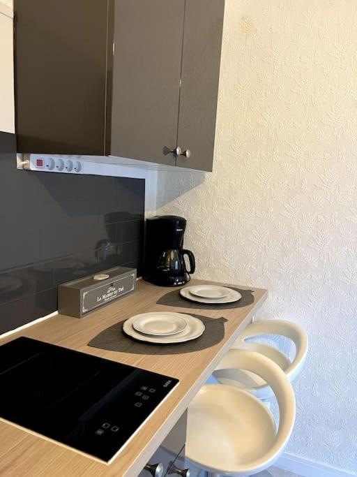 Joli Studio Avec Parking Prive Moulins  Luaran gambar